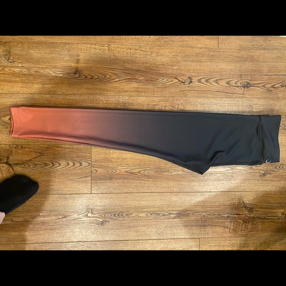 Gradient leggings - Picture 3 of 3